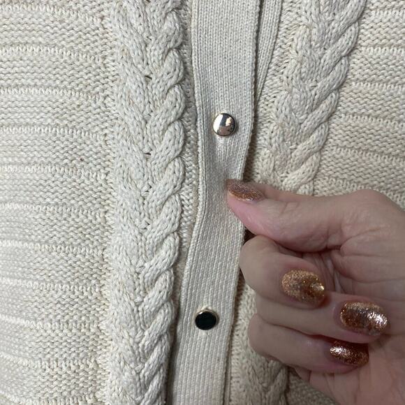 HOPE & HENRY Button Front Rib Sweater Cape, Cream color, Size L, Pre-Owned - Picture 5 of 8